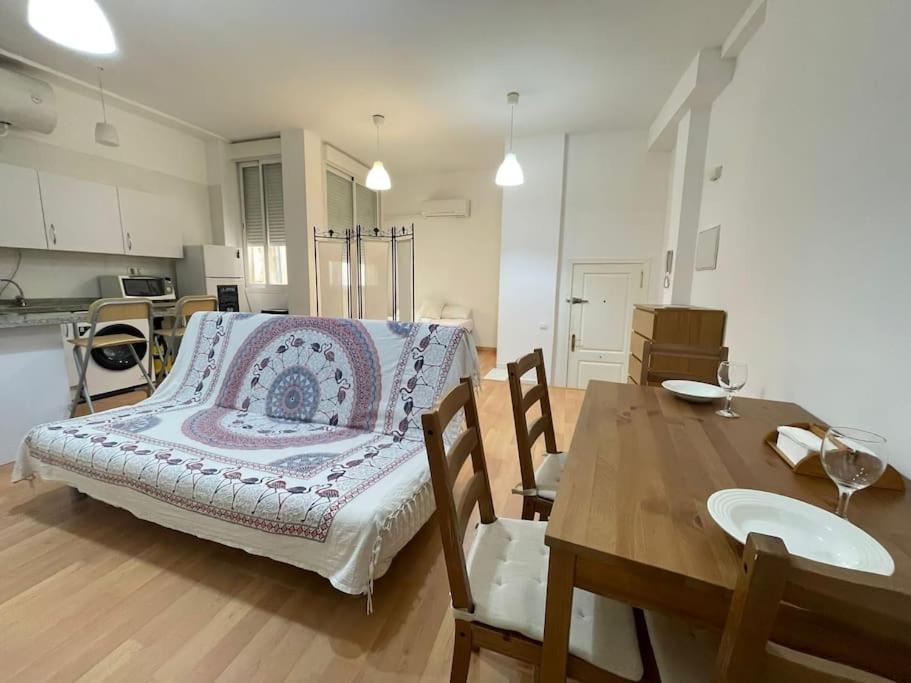 Nice Flat In Atarazanas - Souv Malaga Luaran gambar