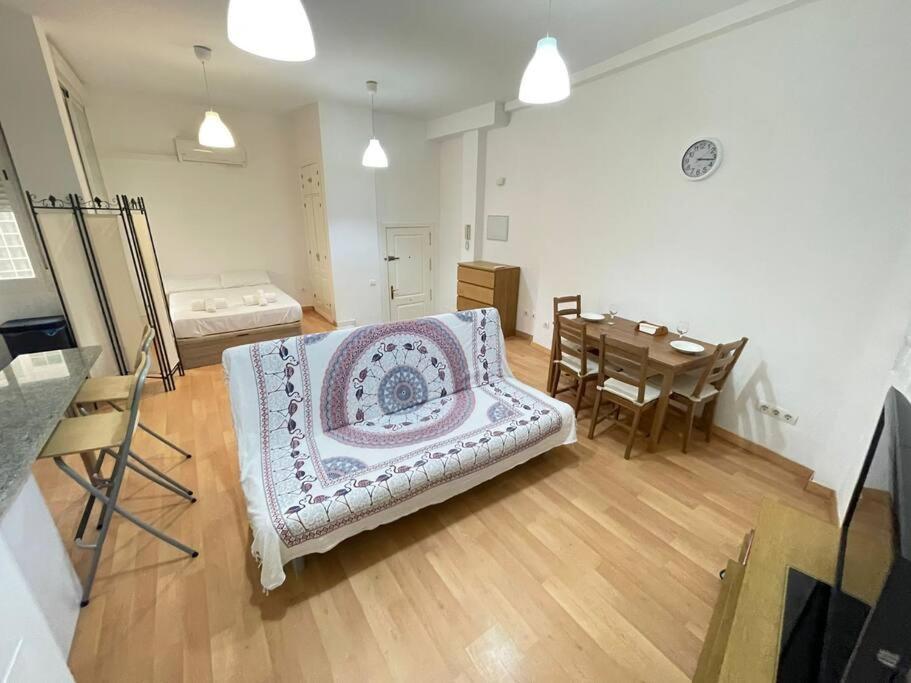 Nice Flat In Atarazanas - Souv Malaga Luaran gambar